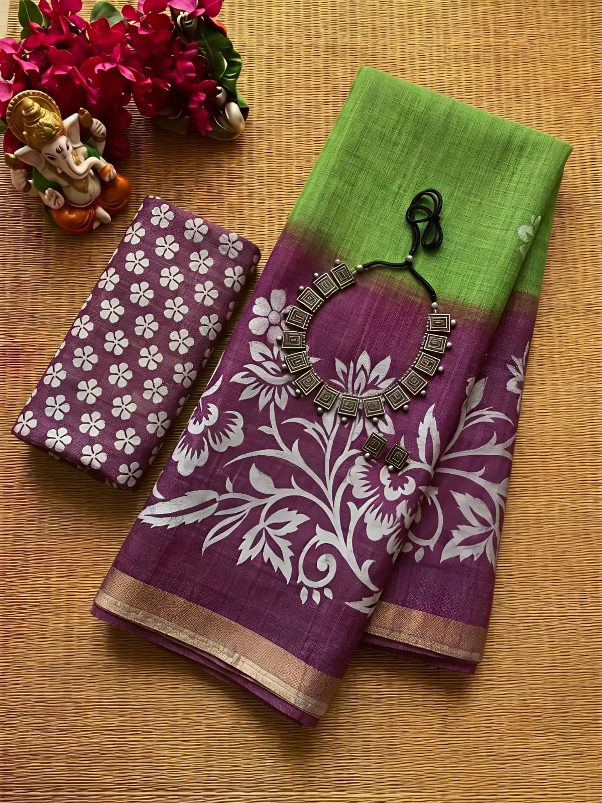 Floral Vine Contrast Linen Cotton Saree